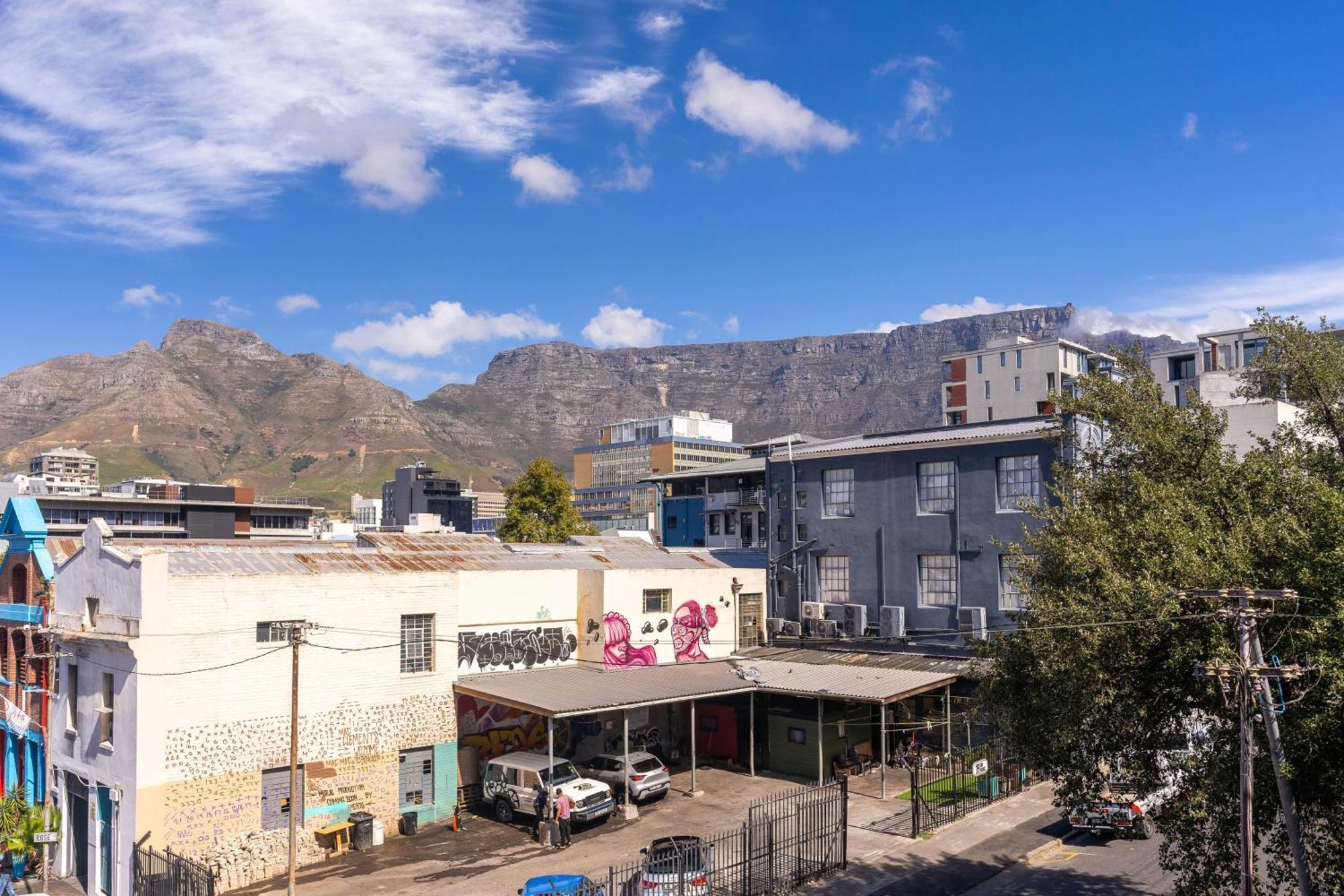 Apartment The Rose207: Modern Corner With Views *